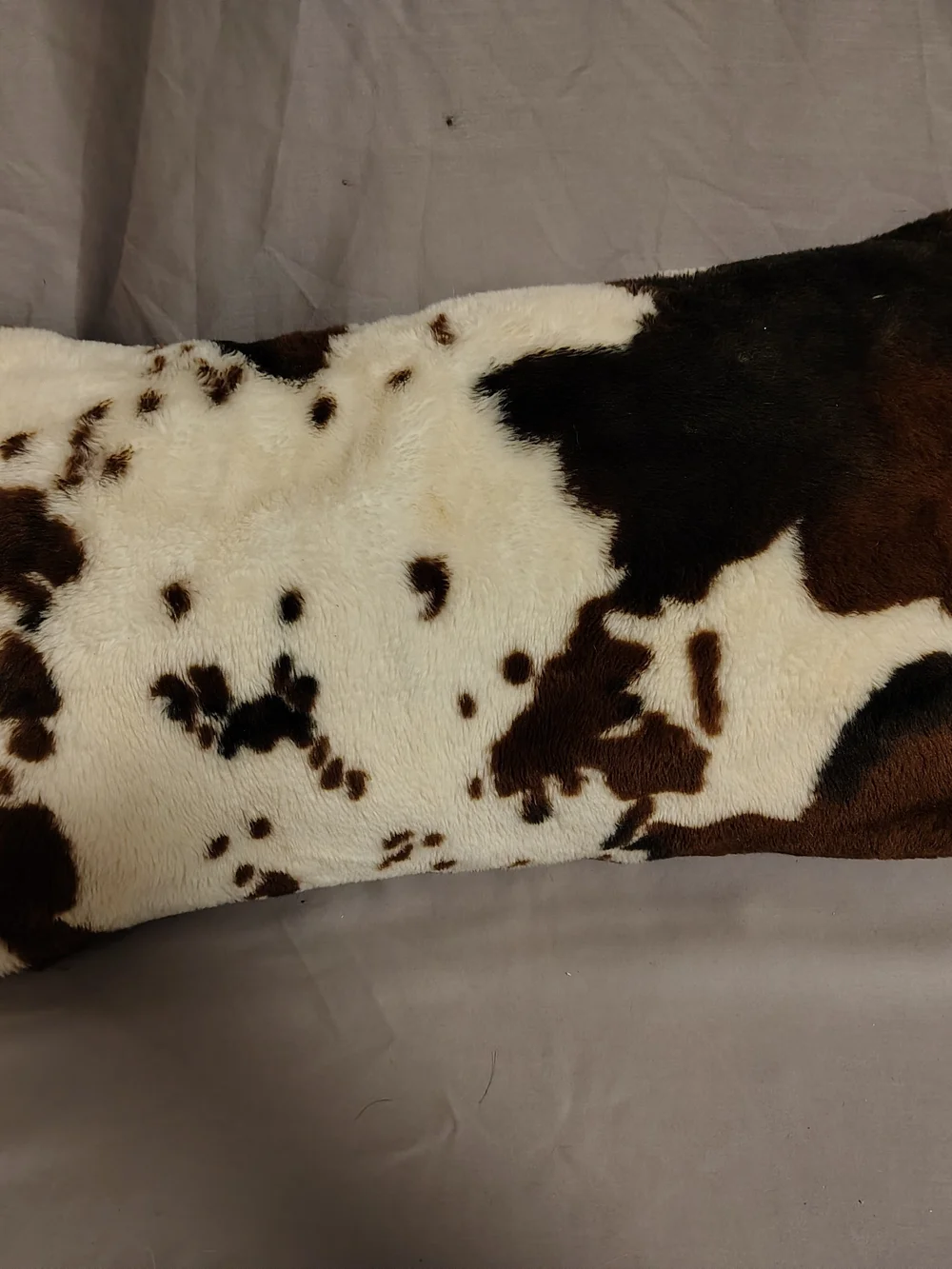 Plush Cowhide-Faux Fur Pattern Throw Blanket - White & Brown